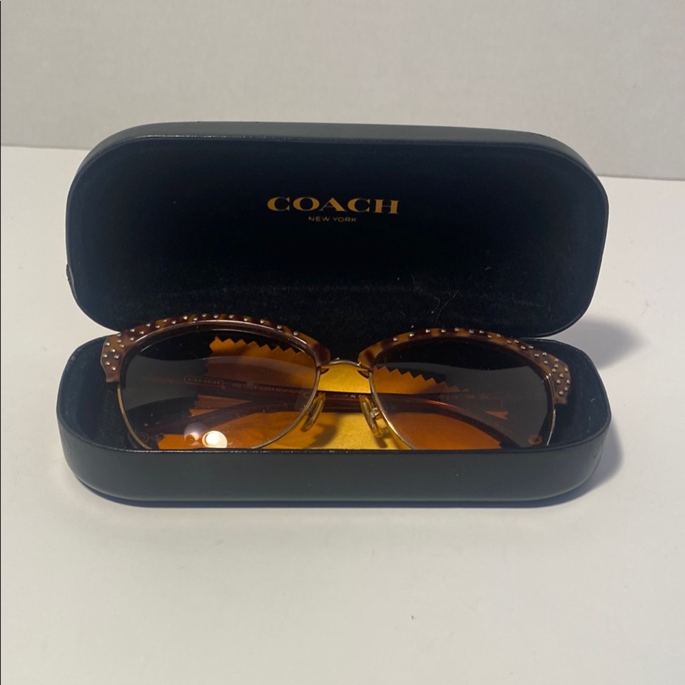 COACH ~ Rare (Michayla) Brown Tortoiseshell Sunglasses w case.